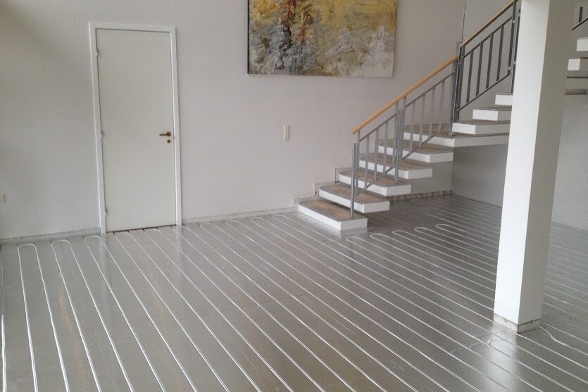 Gulvvarme udlagt på eksisterende betongulv